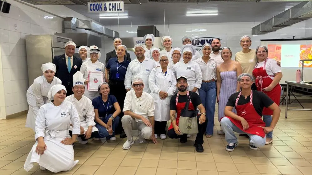 Cozinha de alta tecnologia do UNIVAG recebe chefs durante festival gastronômico